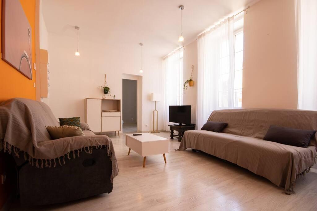 La Fontaine Neuve-Avallon-5 Personnes-1 Chambre-3 Lits-Parking-Wifi Exterior foto